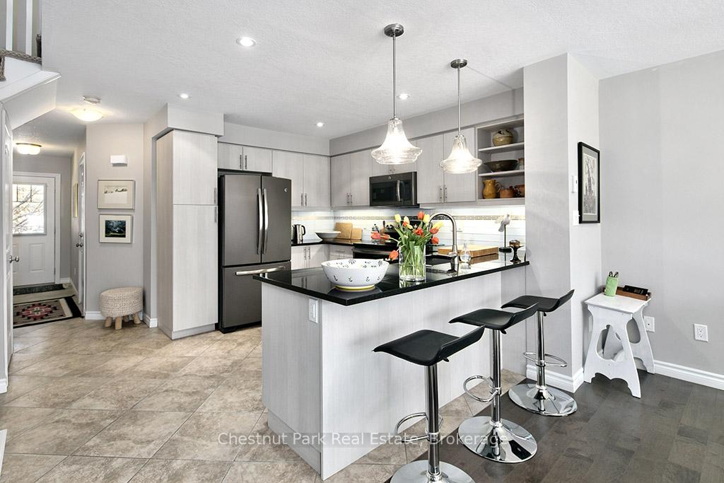 3 Bedroom Apartment/Flat's Image 3