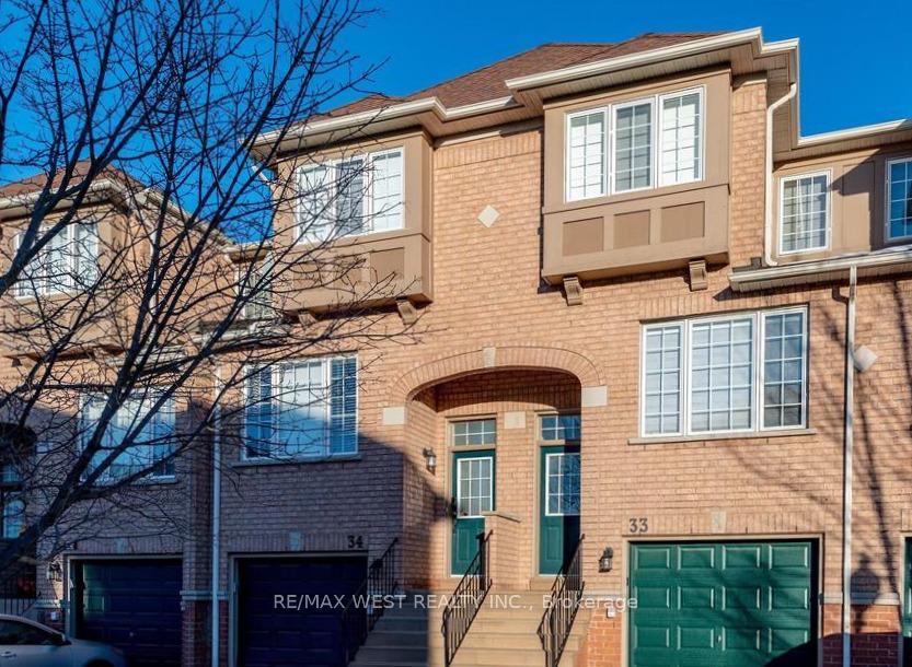 33 - 3020 Cedarglen Gate Mississauga Ontario Canada Rent residential Helen Nioras RE/MAX West Realty Inc., Brokerage *