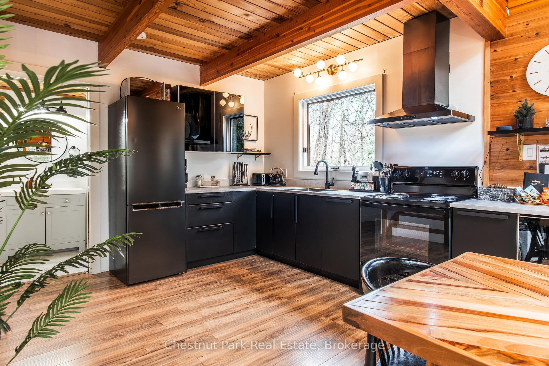 4 Bedroom Single Family Home/House's Image 27