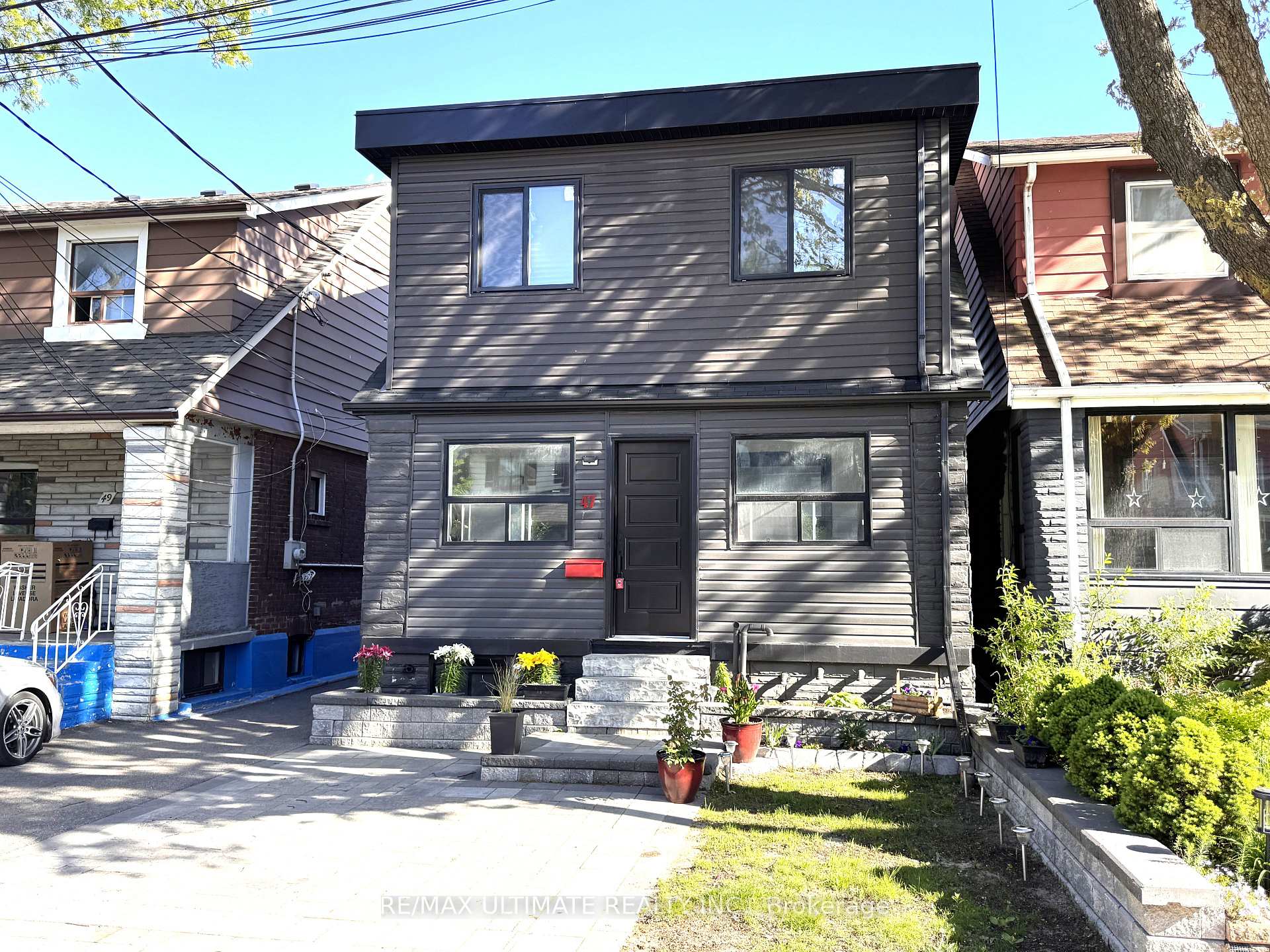 47 Mahoney Avenue Toronto Ontario Canada Sale residential Paulette Lewis RE/MAX Ultimate Realty Inc., Brokerage *