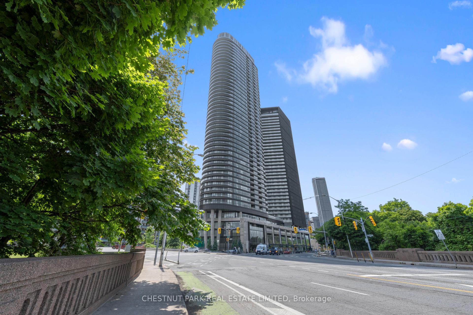4419 - 585 Bloor Street E Toronto Ontario Canada Rent residential Chris Killam CHESTNUT PARK REAL ESTATE LIMITED BROKERAGE*