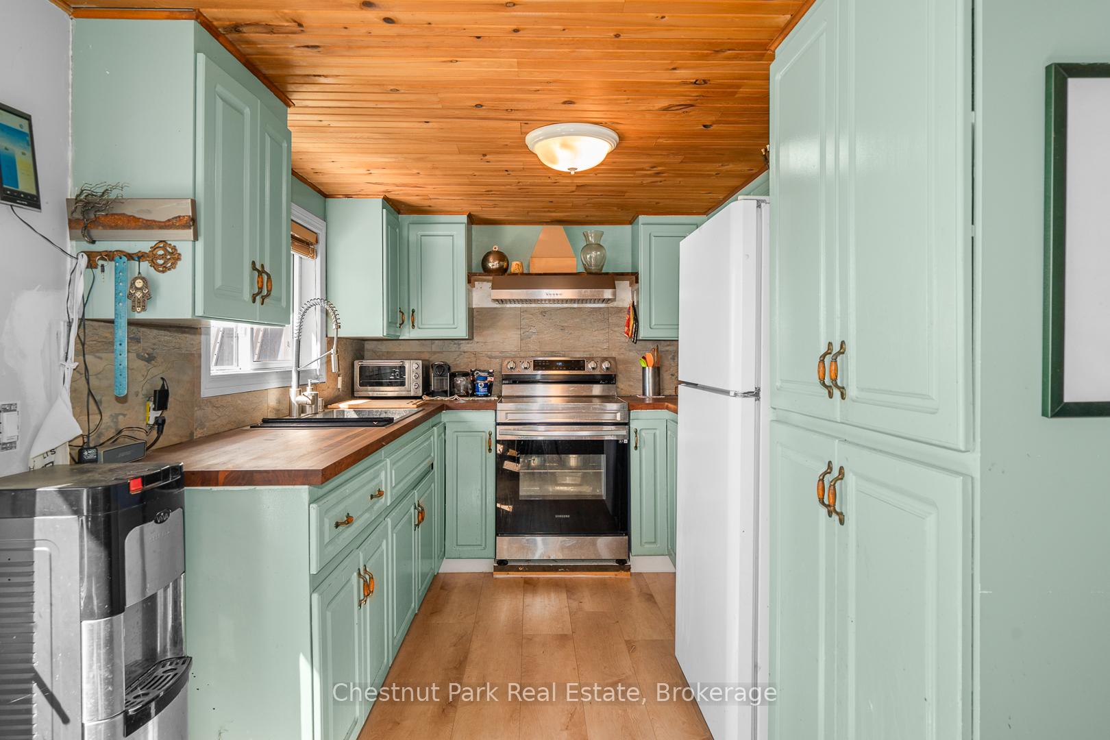 1 Bedroom Single Family Home/House's Image 9