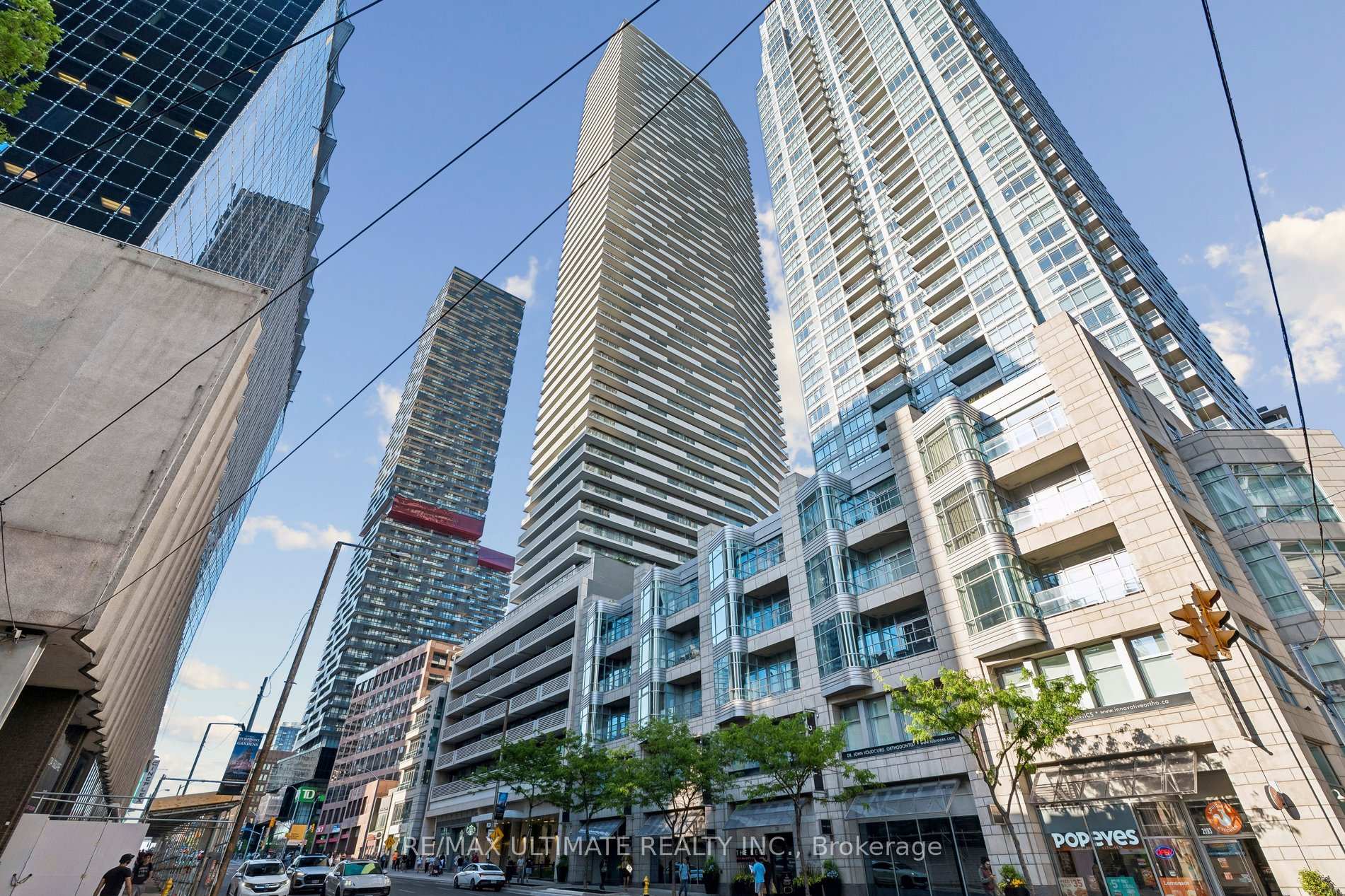 3905 - 2221 Yonge Street Toronto Ontario Canada Sale residential Welcome To Realtor Doctor RE/MAX Ultimate Realty Inc., Brokerage *