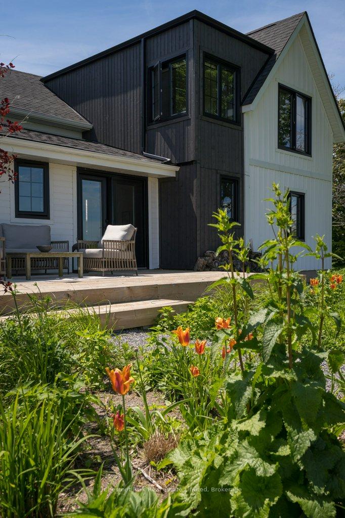 3 Bedroom Single Family Home/House's Image 40