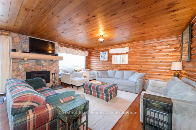 3 Bedroom Single Family Home/House's Image 14