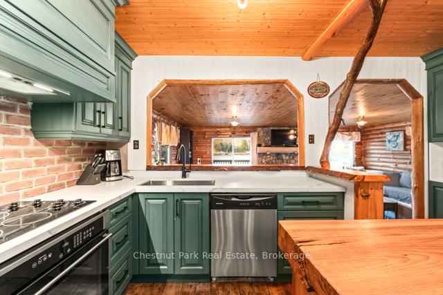 3 Bedroom Single Family Home/House's Image 9