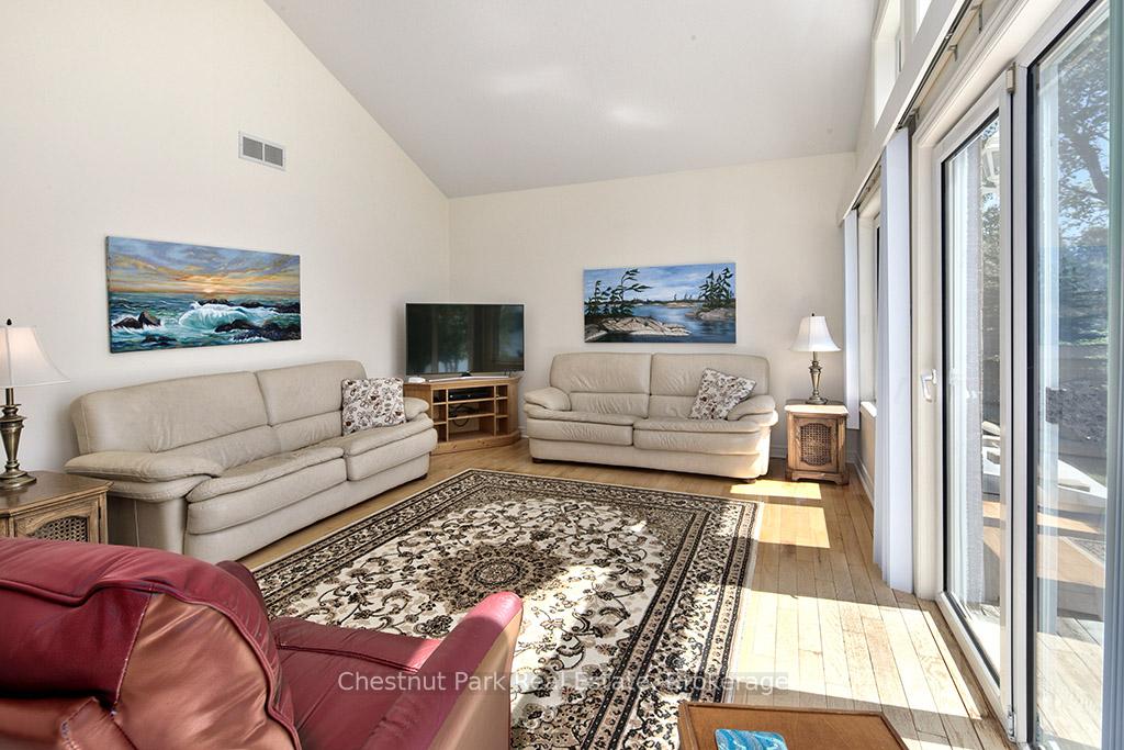 4 Bedroom Single Family Home/House's Image 16