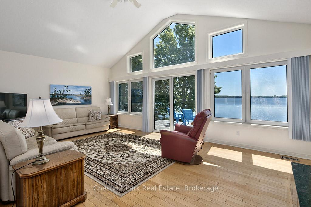 4 Bedroom Single Family Home/House's Image 3