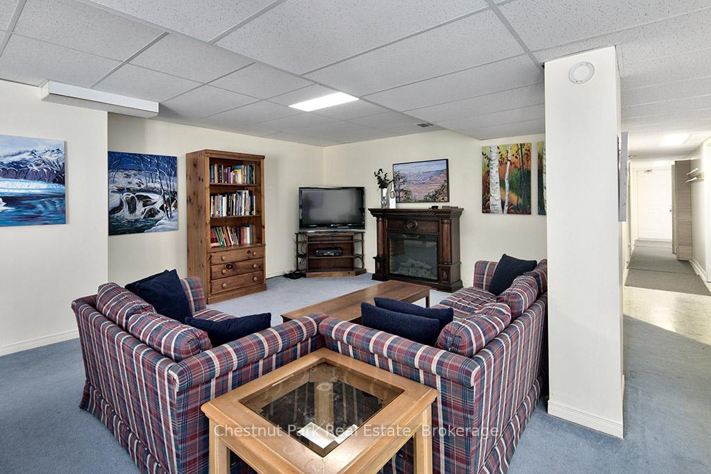 4 Bedroom Single Family Home/House's Image 37