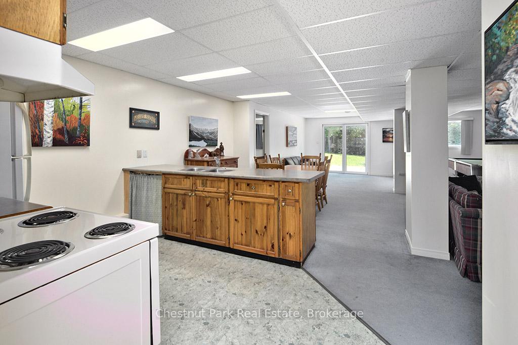 4 Bedroom Single Family Home/House's Image 34