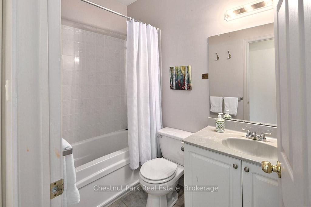 4 Bedroom Single Family Home/House's Image 31