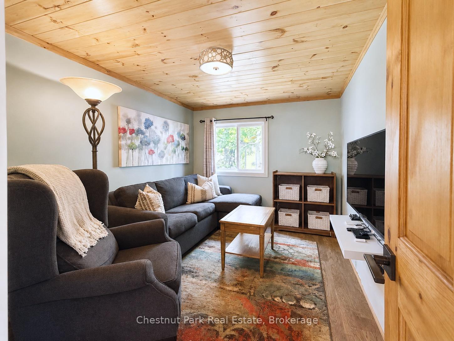 4 Bedroom Single Family Home/House's Image 12