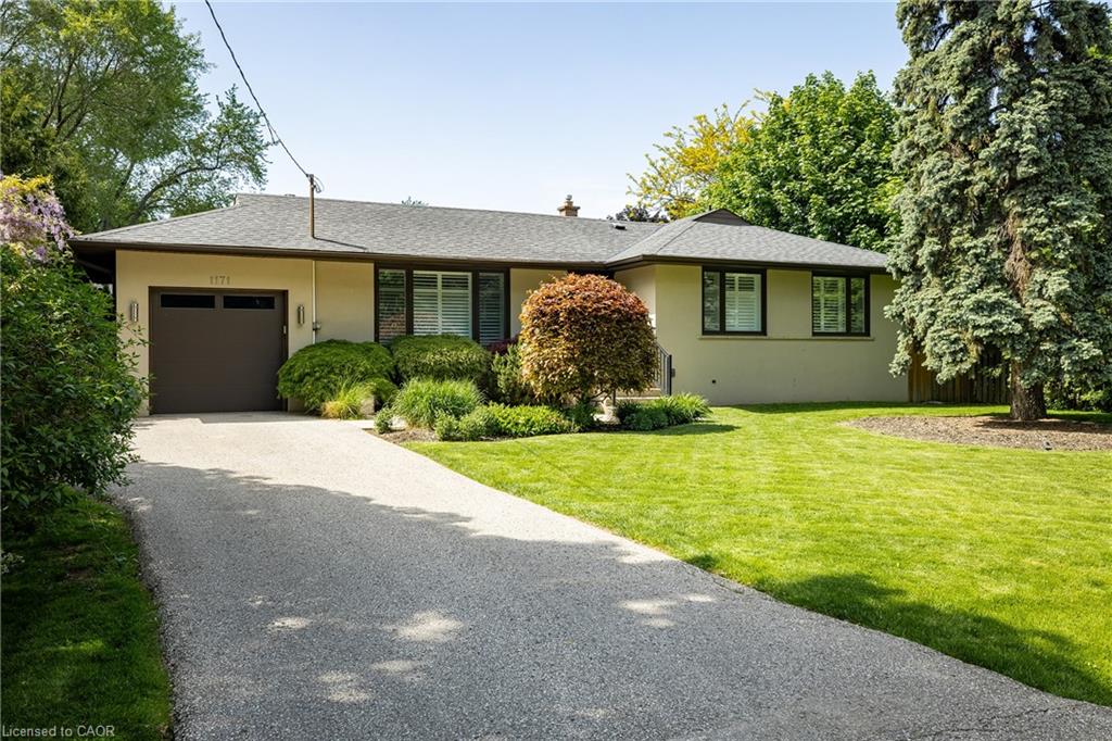 1171 Tisdale Street Oakville Ontario Canada Sale residential Miranda Guirguis Square Seven Ontario Realty Brokerage