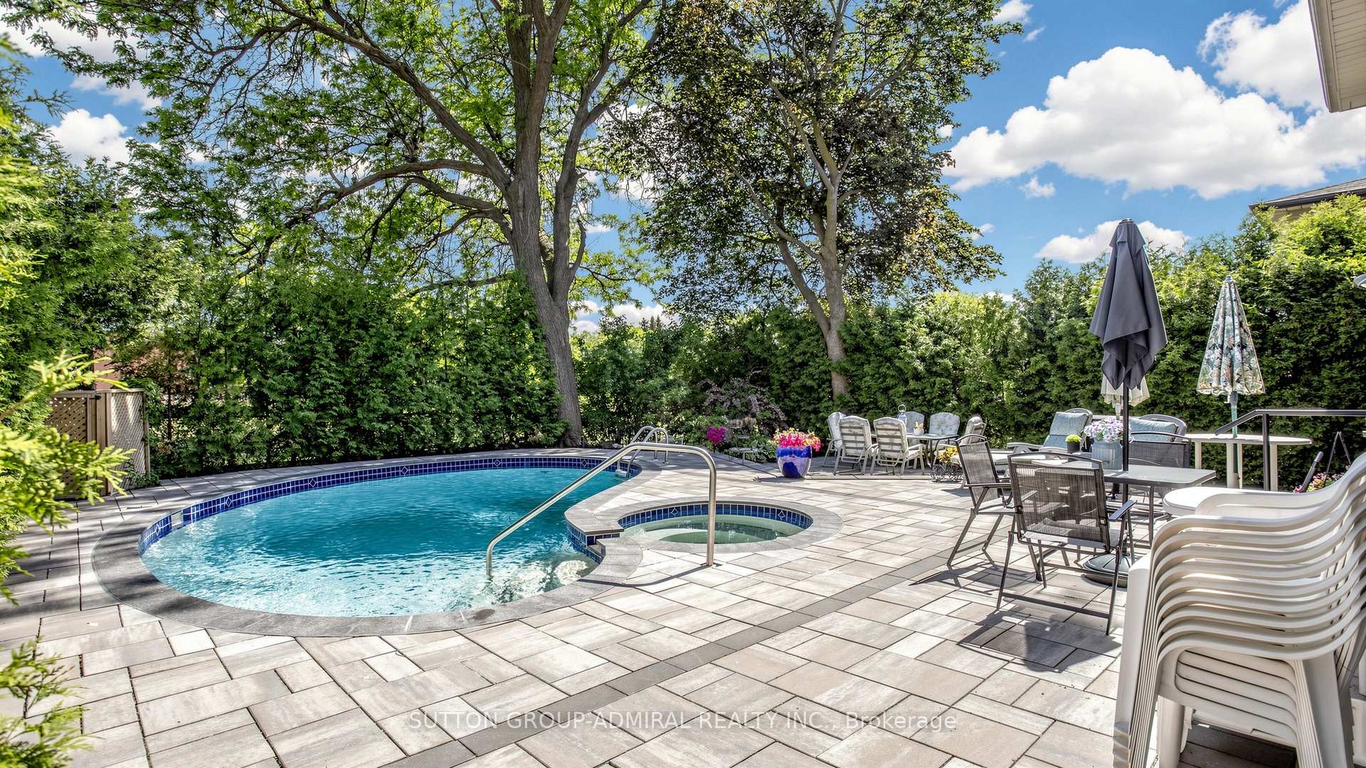 7 Granada Court Markham Ontario Canada Sale residential Oleg Belgorodskii Sutton Group-Admiral Realty Inc., Brokerage *