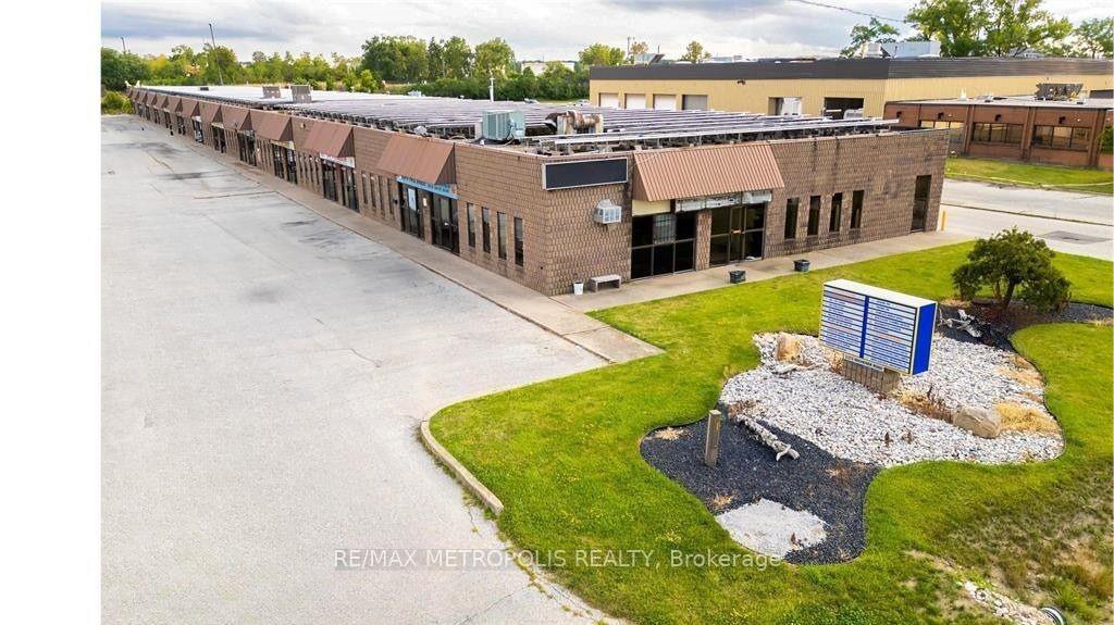 13 & 14 - 1173 Michener Road Sarnia Ontario Canada Lease commercial   RE/MAX Metropolis Realty Brokerage*