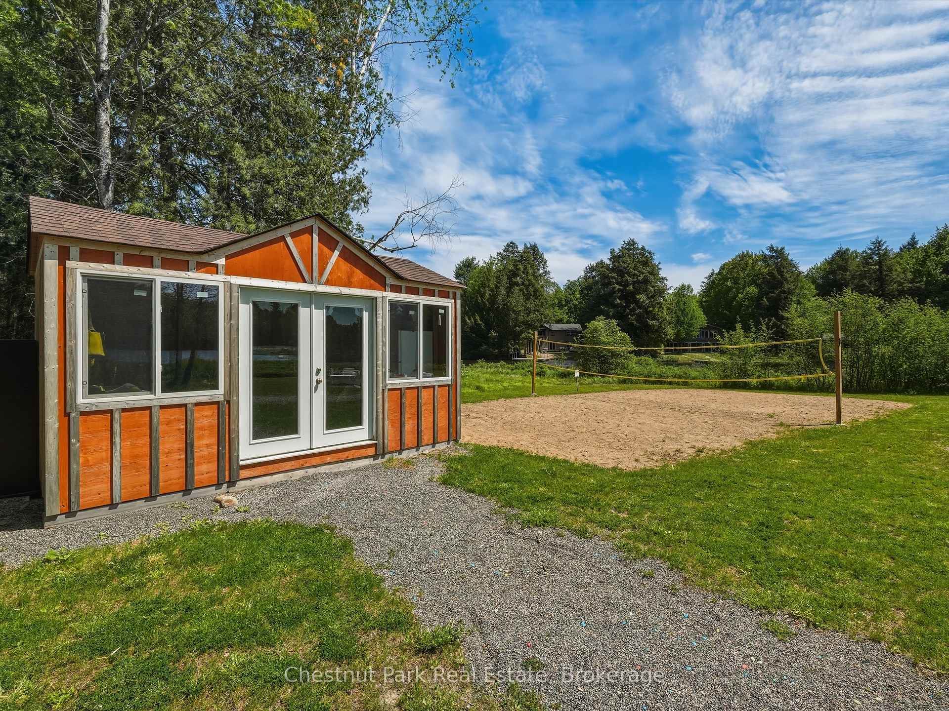 5 Bedroom Single Family Home/House's Image 35