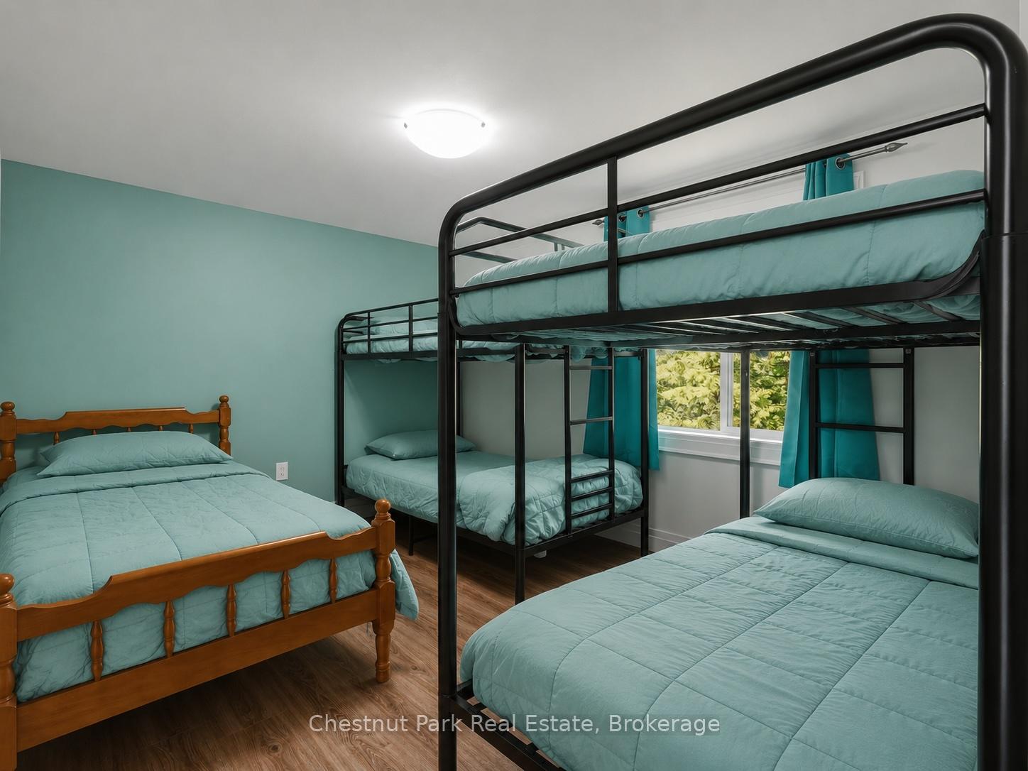 5 Bedroom Single Family Home/House's Image 28
