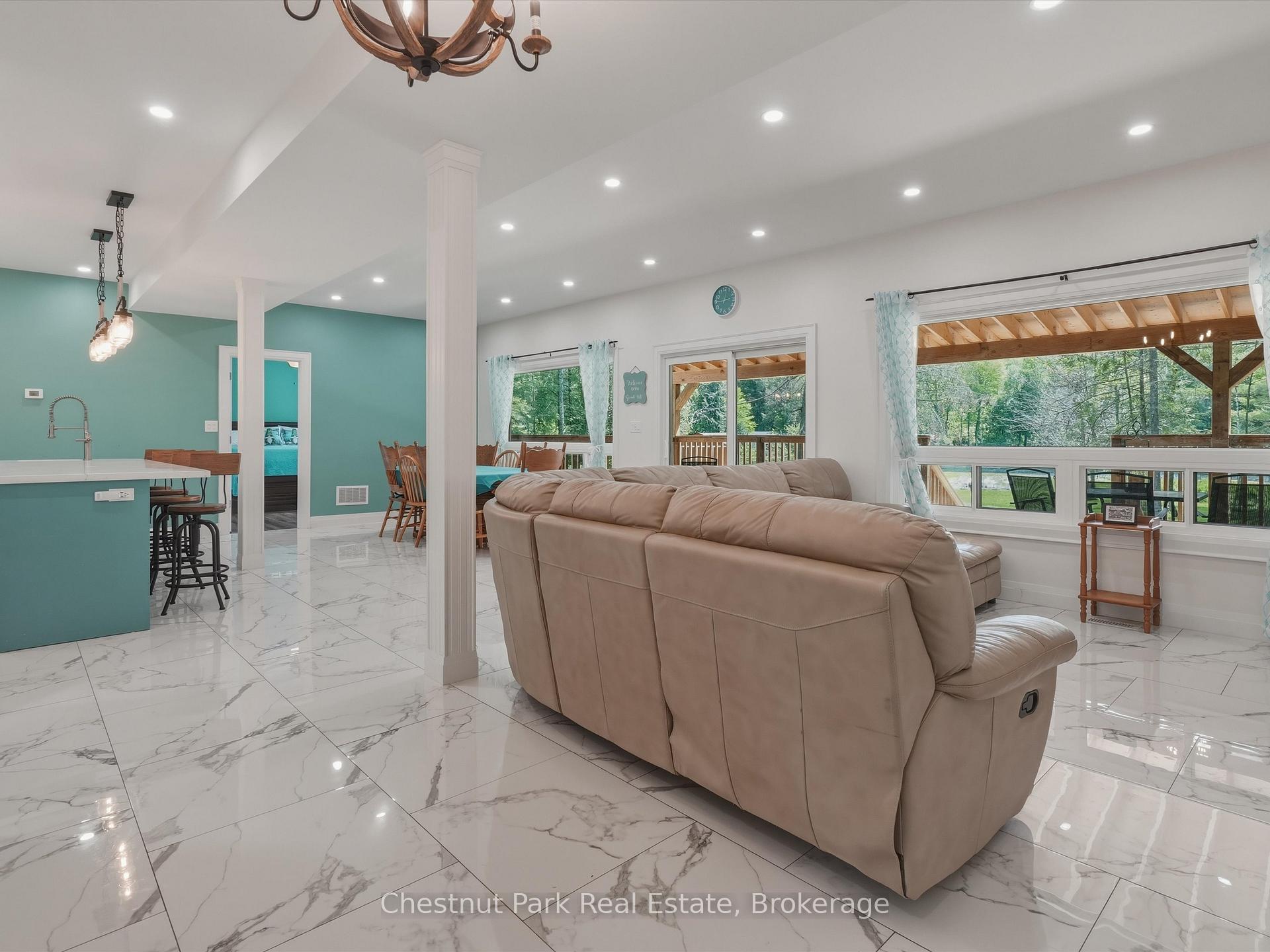 5 Bedroom Single Family Home/House's Image 5