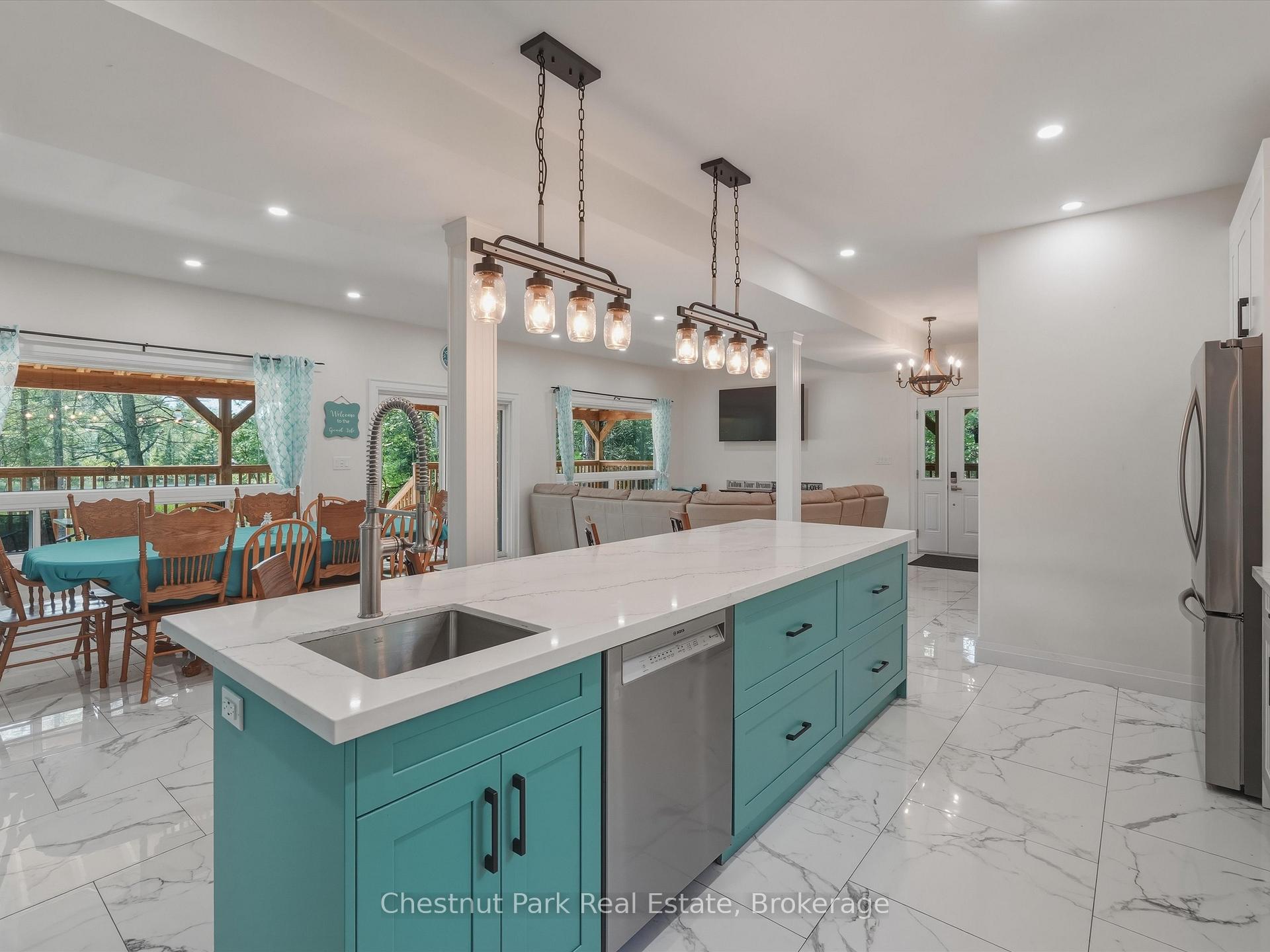 5 Bedroom Single Family Home/House's Image 14