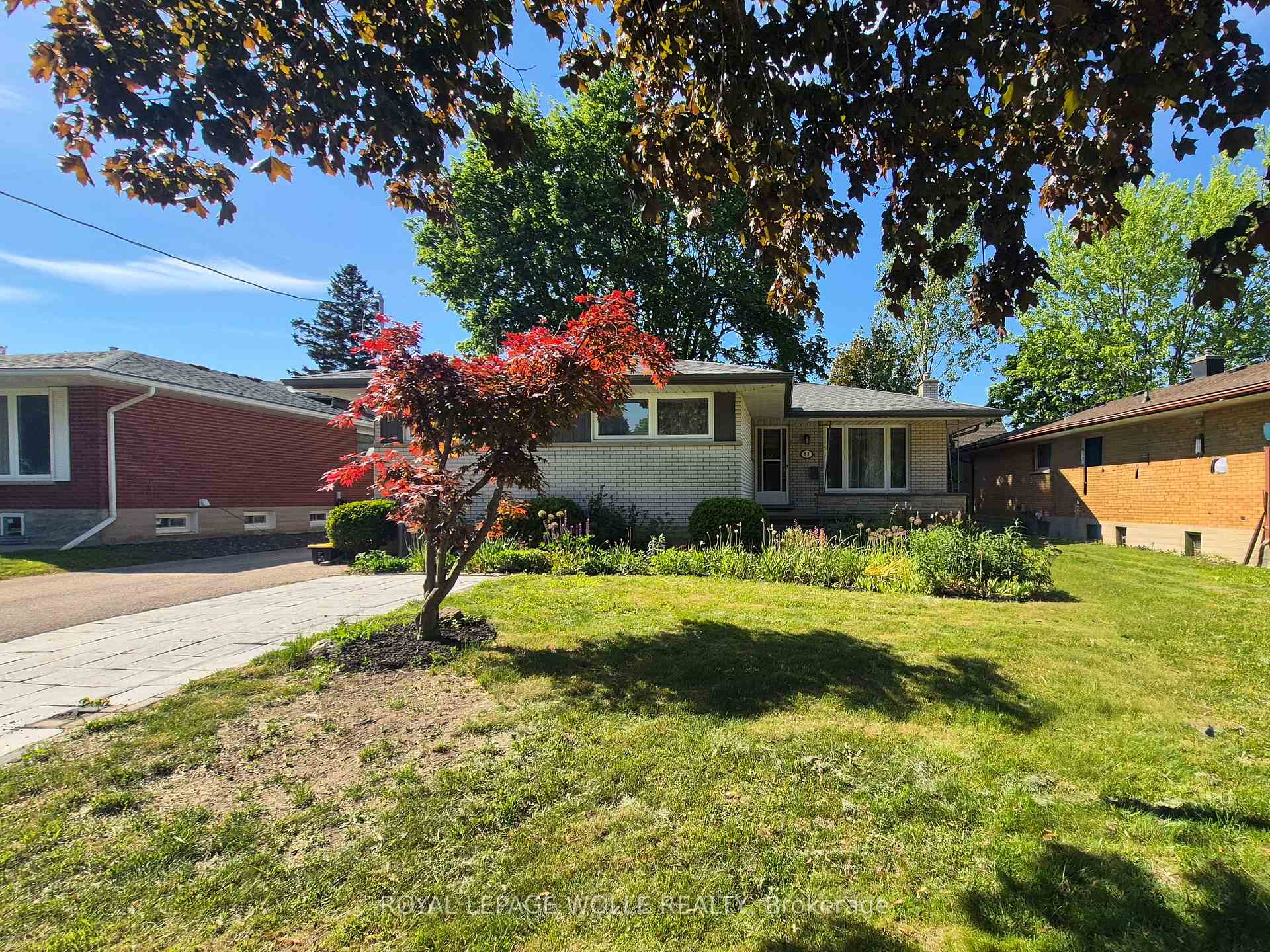 11 Duncairn Avenue Kitchener Ontario Canada Sale commercial Trudi Leverette RE/MAX Twin City Realty Inc., Brokerage*