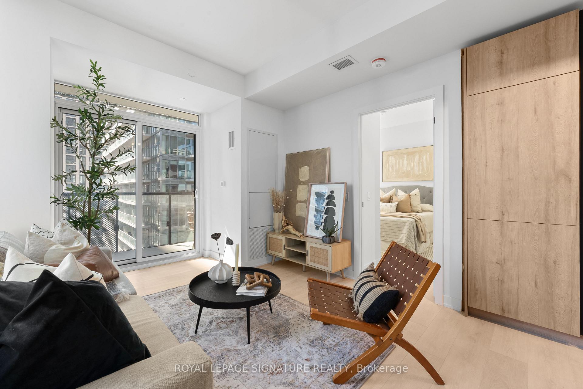 3102 - 117 Broadway Avenue Toronto Ontario Canada Sale residential Khalid Felifel Royal LePage Signature Realty, Brokerage *
