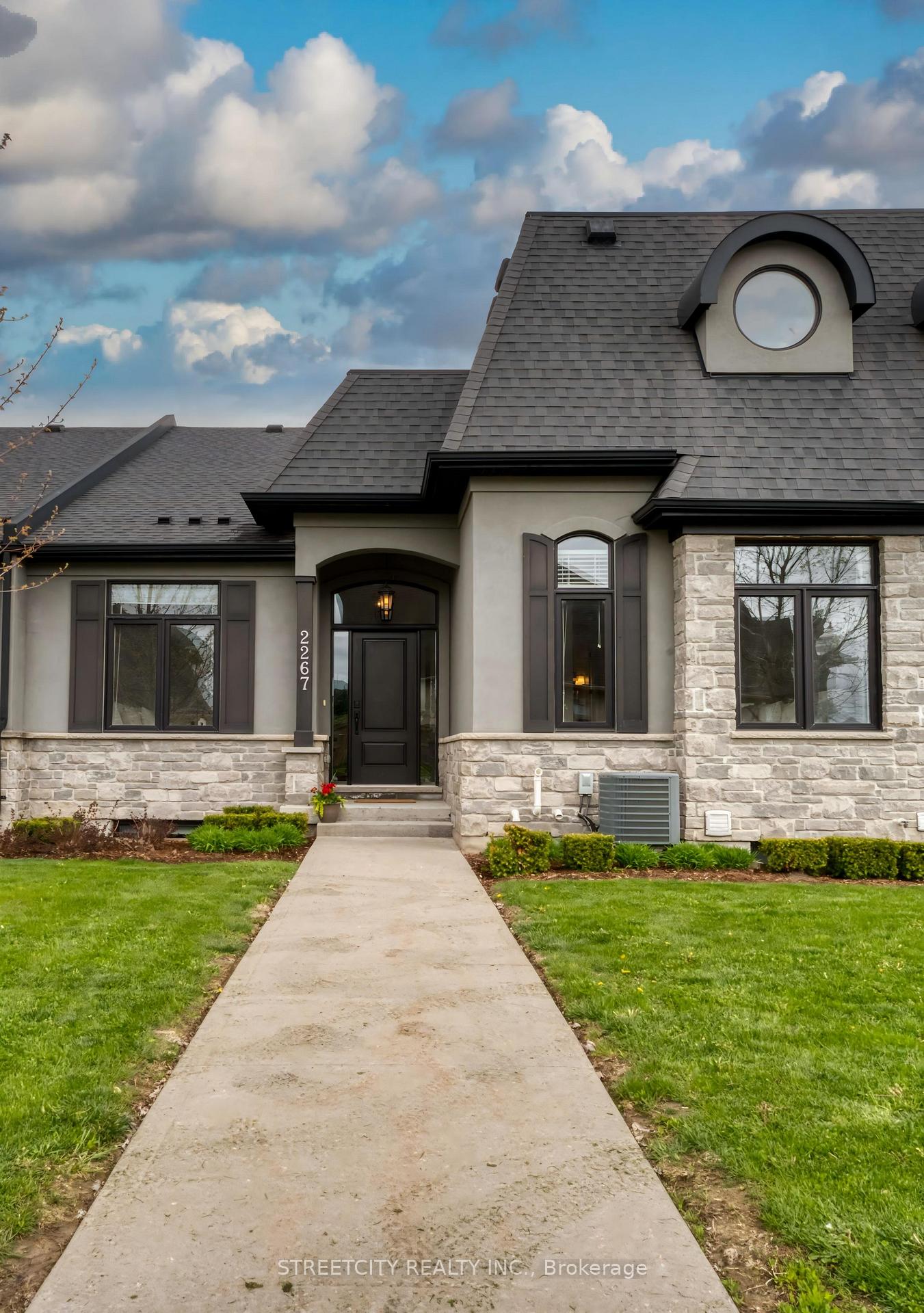 39 - 2267 Callingham Drive London North Ontario Canada Sale residential   STREETCITY REALTY INC., BROKERAGE*