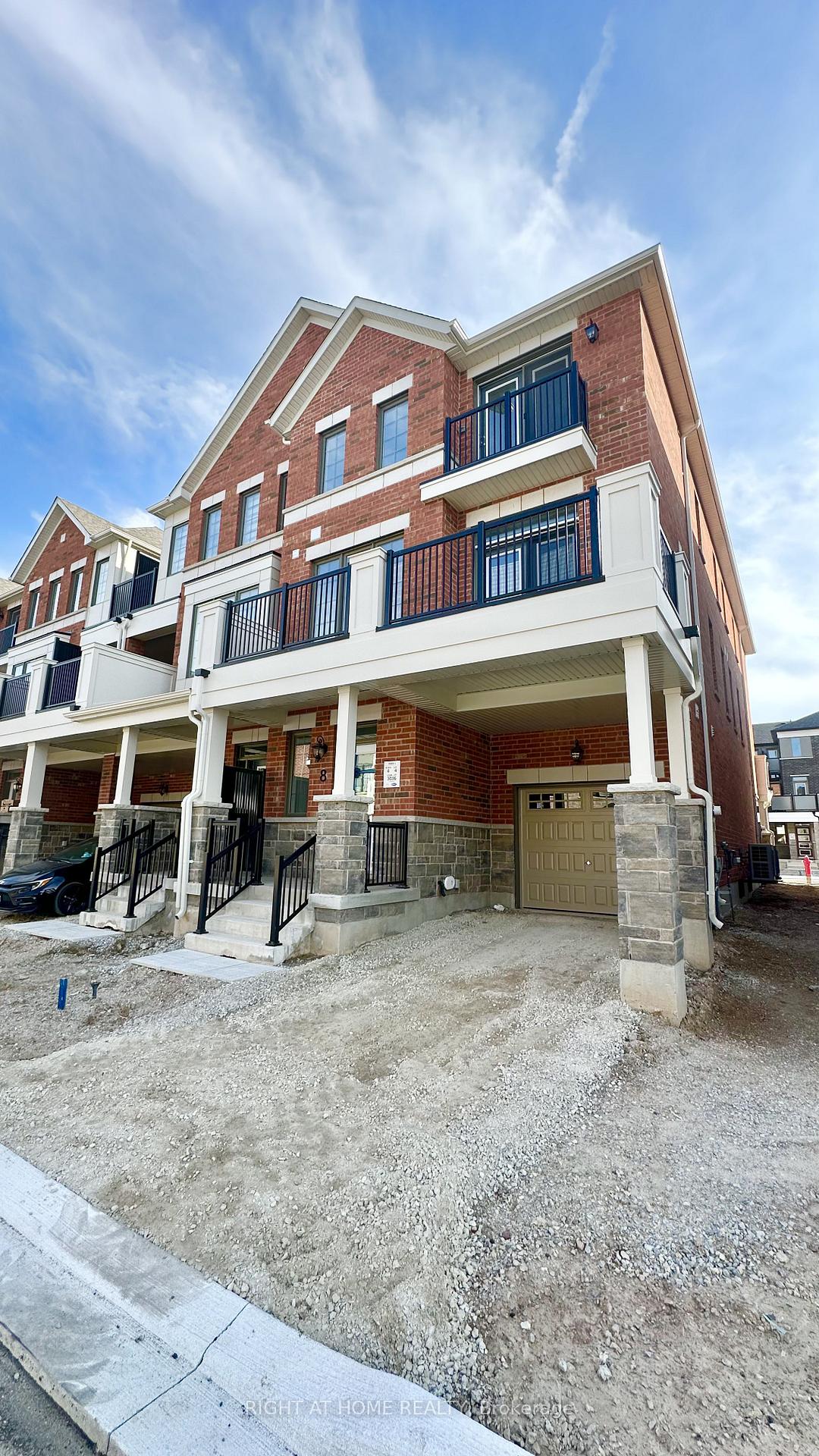 8 Walcott Crescent Brampton Ontario Canada Rent residential Ruth-Ann Shallow Right at Home Realty, Brokerage*