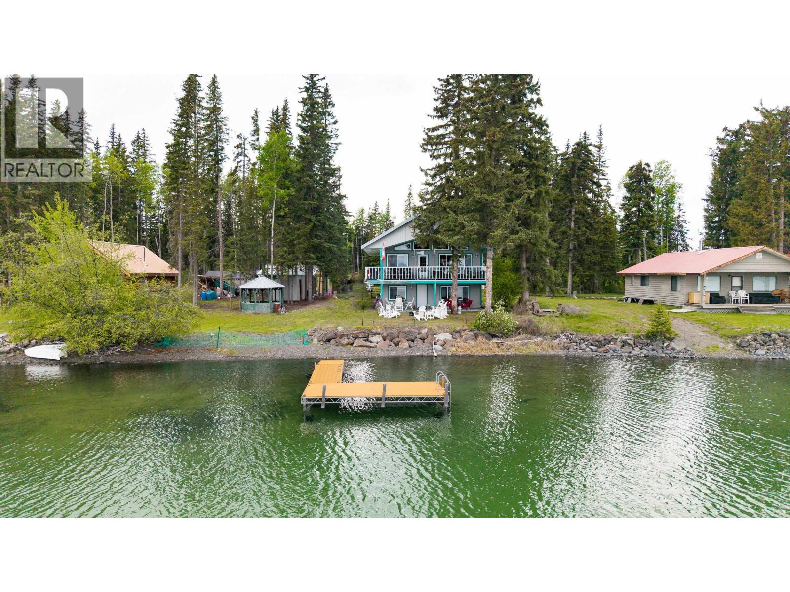 7607 NORTH POINT ROAD 100 Mile House British Columbia Canada Sale residential   HomeLife Benchmark Realty Corp.