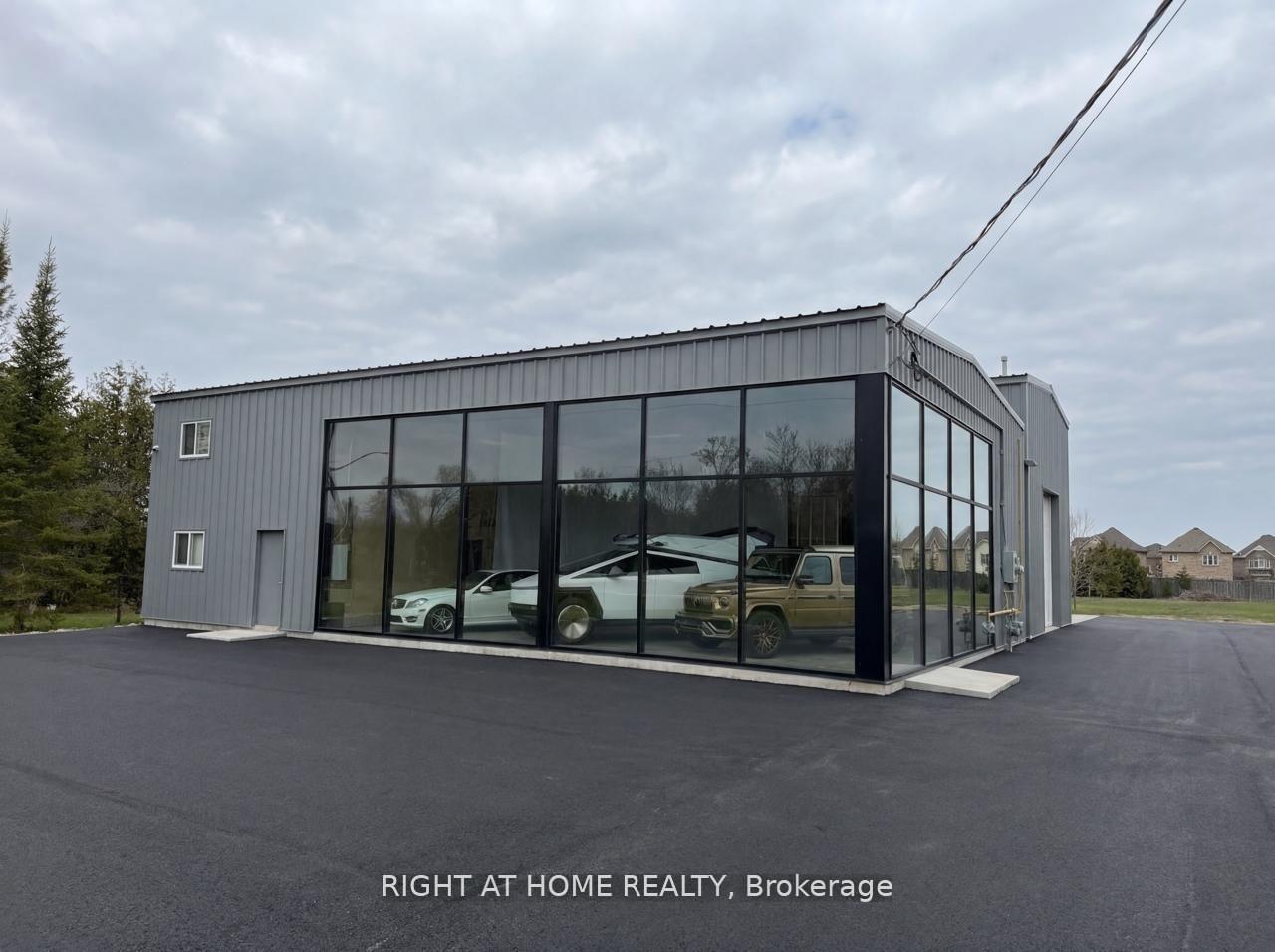 4988 Baseline Road Georgina Ontario Canada Sale commercial Angela Wong Right at Home Realty, Brokerage*