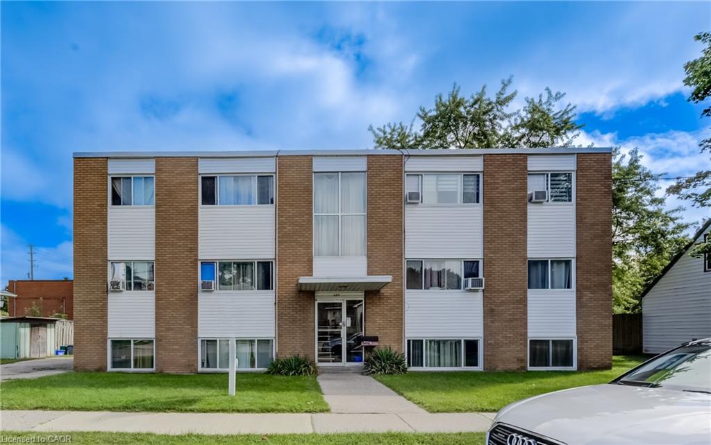 125 Schlueter Street Cambridge Ontario Canada Sale residential John Moniz RE/MAX Real Estate Centre Inc., Brokerage*