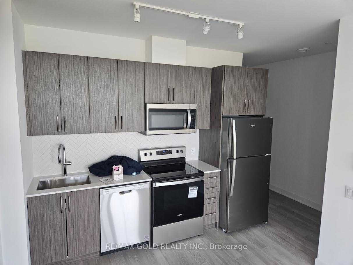 820 - 2782 Barton Street Hamilton Ontario Canada Rent residential Rashminder Chadha REMAX Gold Realty Inc., Brokerage*