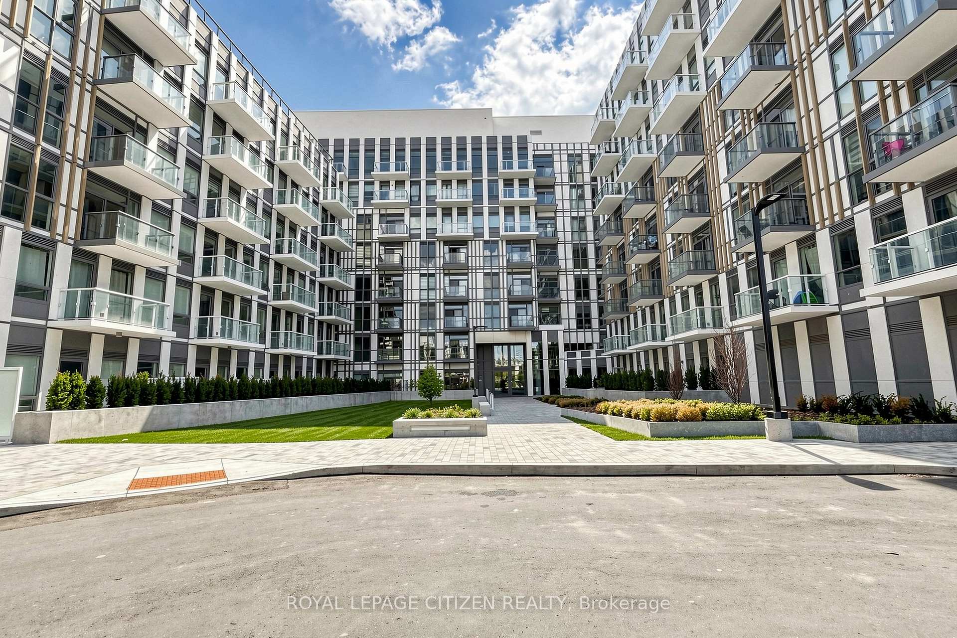 347 - 1005 Dundas Street E Oakville Ontario Canada Sale residential Nasim Yusufi Royal LePage Citizen Realty Brokerage *