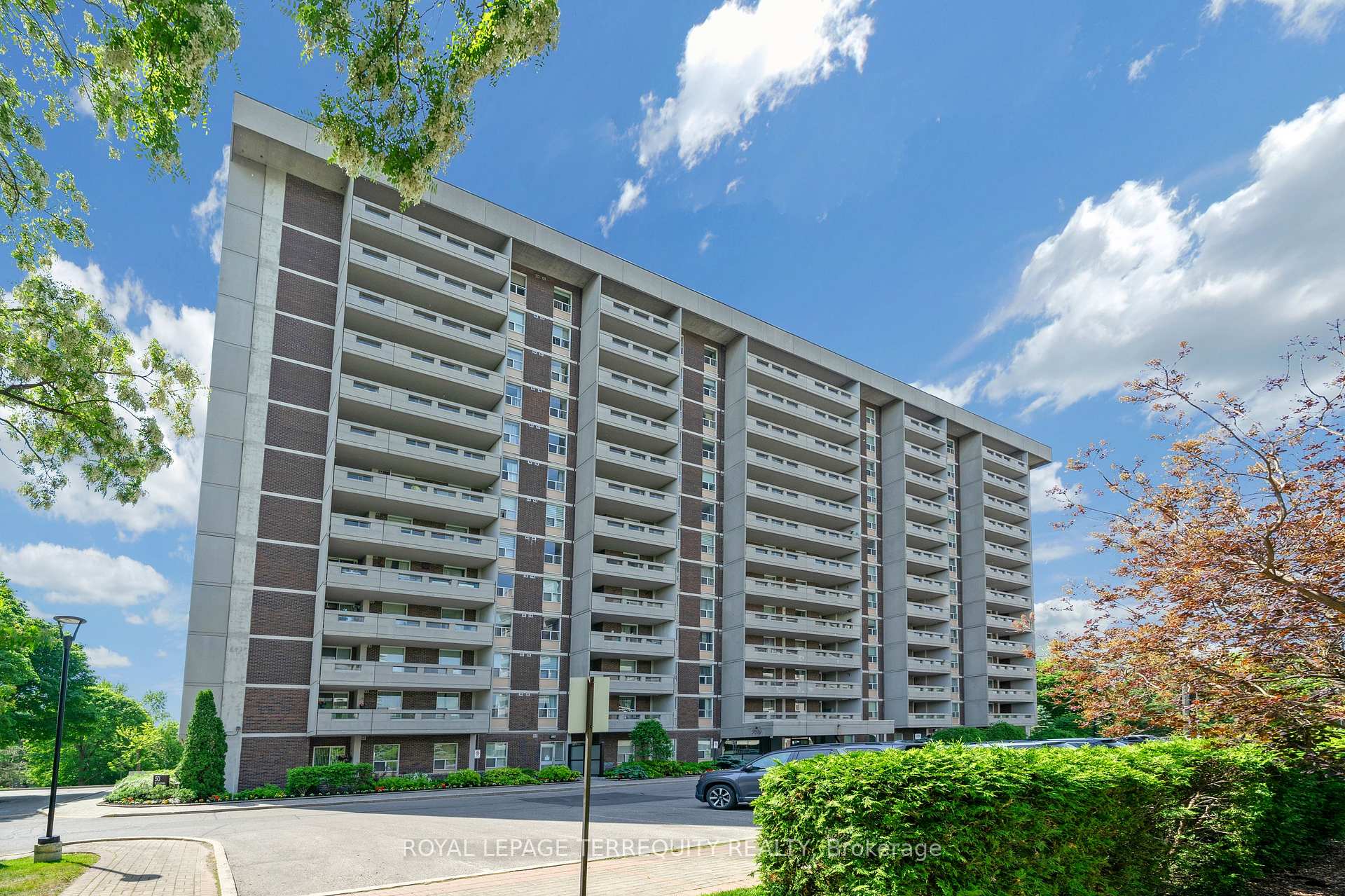 804 - 50 Inverlochy Boulevard Markham Ontario Canada Sale residential ROYAL LEPAGE TERREQUITY REALTY