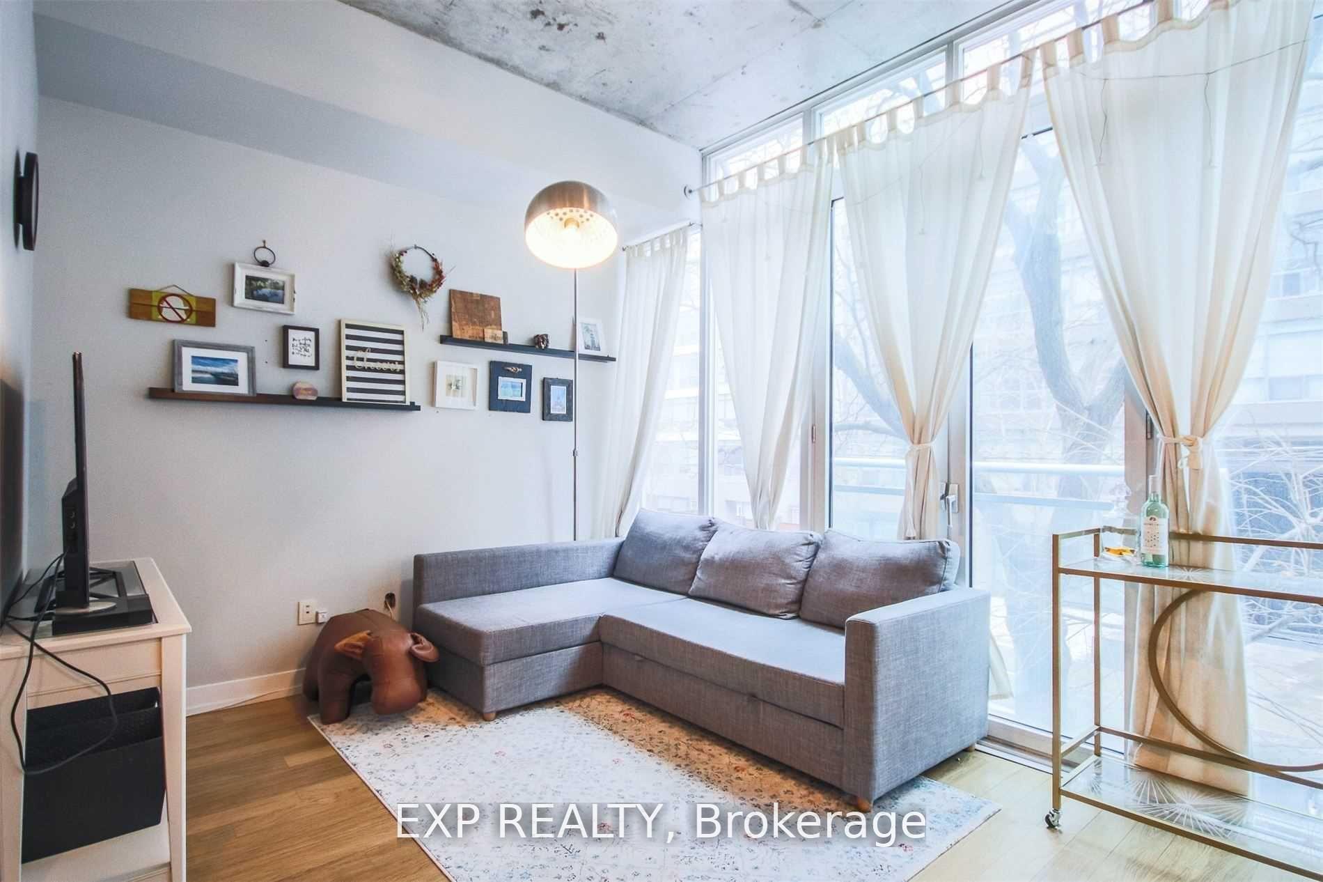 202 - 20 Stewart Street Toronto Ontario Canada Rent residential Mukesh Tharwani eXp Realty, Brokerage*