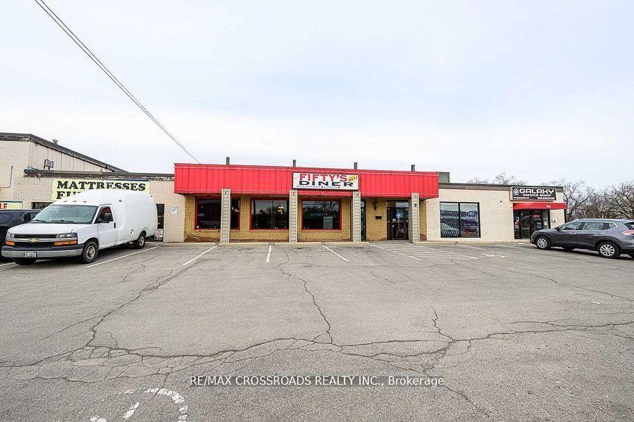 931 Queenston Road Hamilton Ontario Canada Sale commercial Cindy Wen RE/MAX CROSSROADS REALTY INC. Brokerage