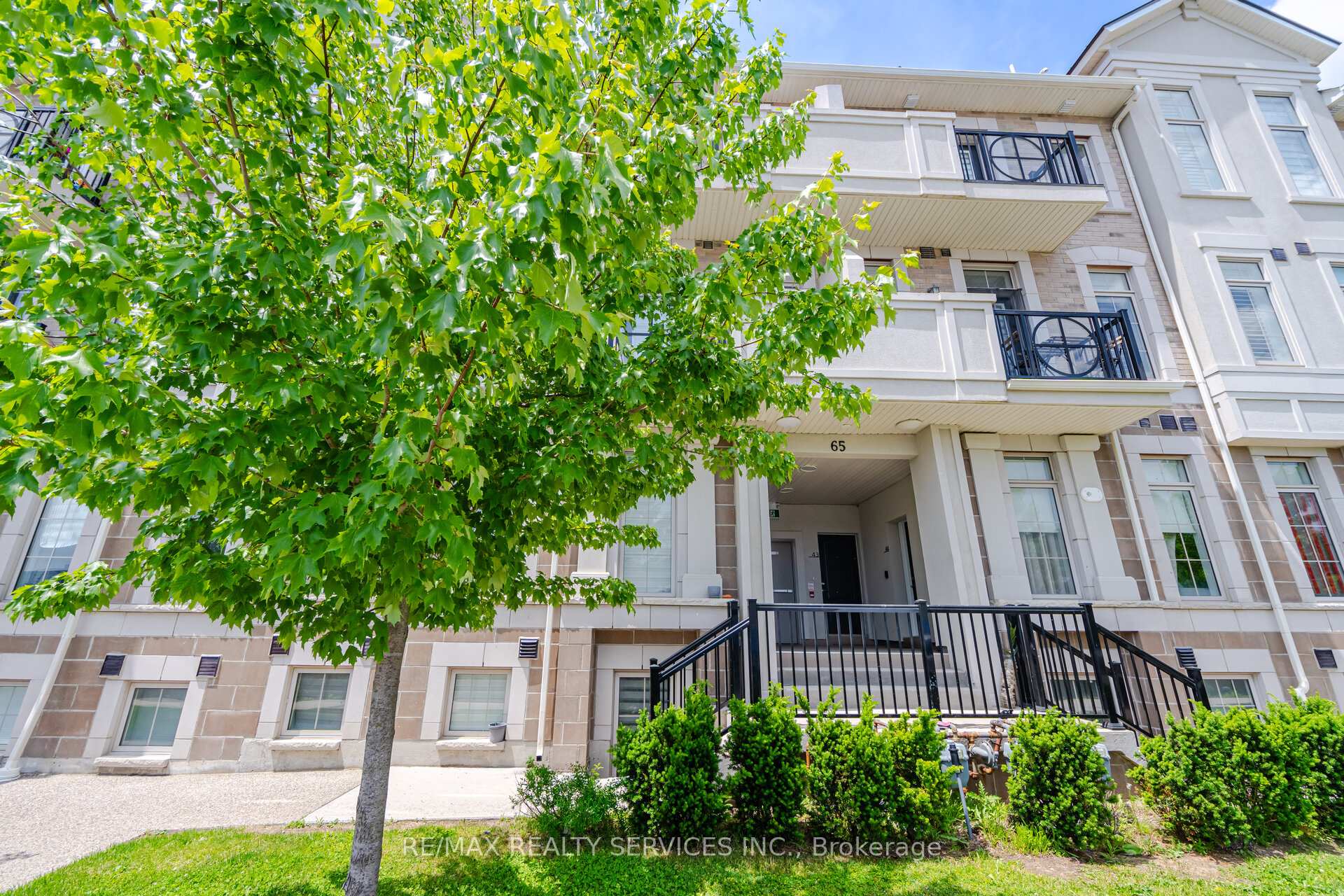 48 - 65 Armdale Road Mississauga Ontario Canada Sale residential Surjit & Nishtha Dhanjal RE/MAX Realty Services Inc., Brokerage*