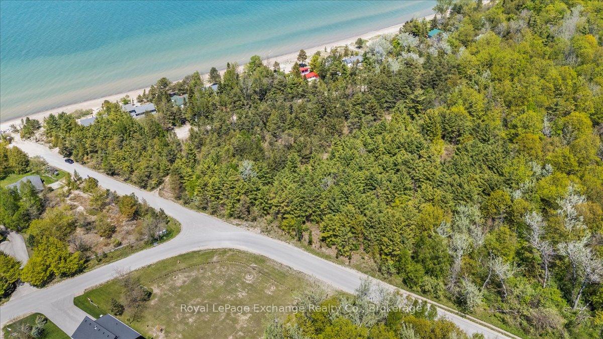 378 6 Concession W Huron-Kinloss Ontario Canada Sale commercial Glenis Vardy Royal LePage Exchange Realty Co., Brokerage*
