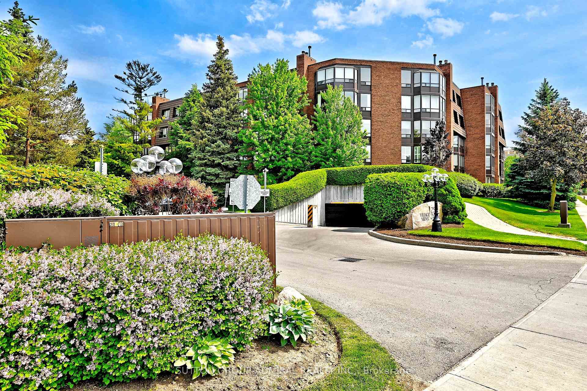 321 - 255 The Donway West Toronto Ontario Canada Sale residential Leonard Selvaratnam Sutton Group-Admiral Realty Inc., Brokerage *