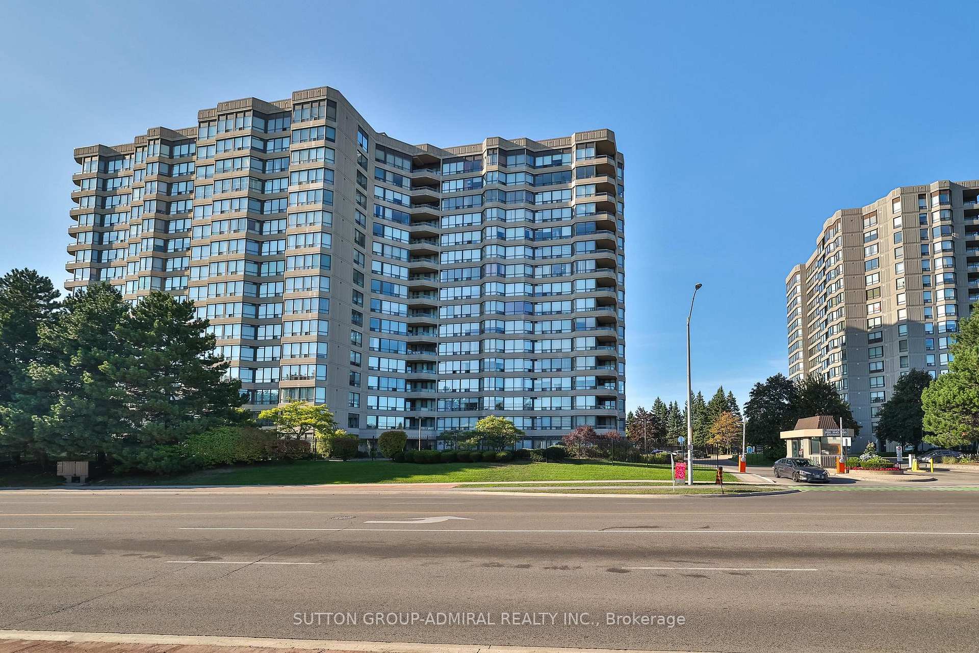 1010 - 7420 Bathurst Street Vaughan Ontario Canada Sold residential Danielle Levy Sutton Group-Admiral Realty Inc., Brokerage *