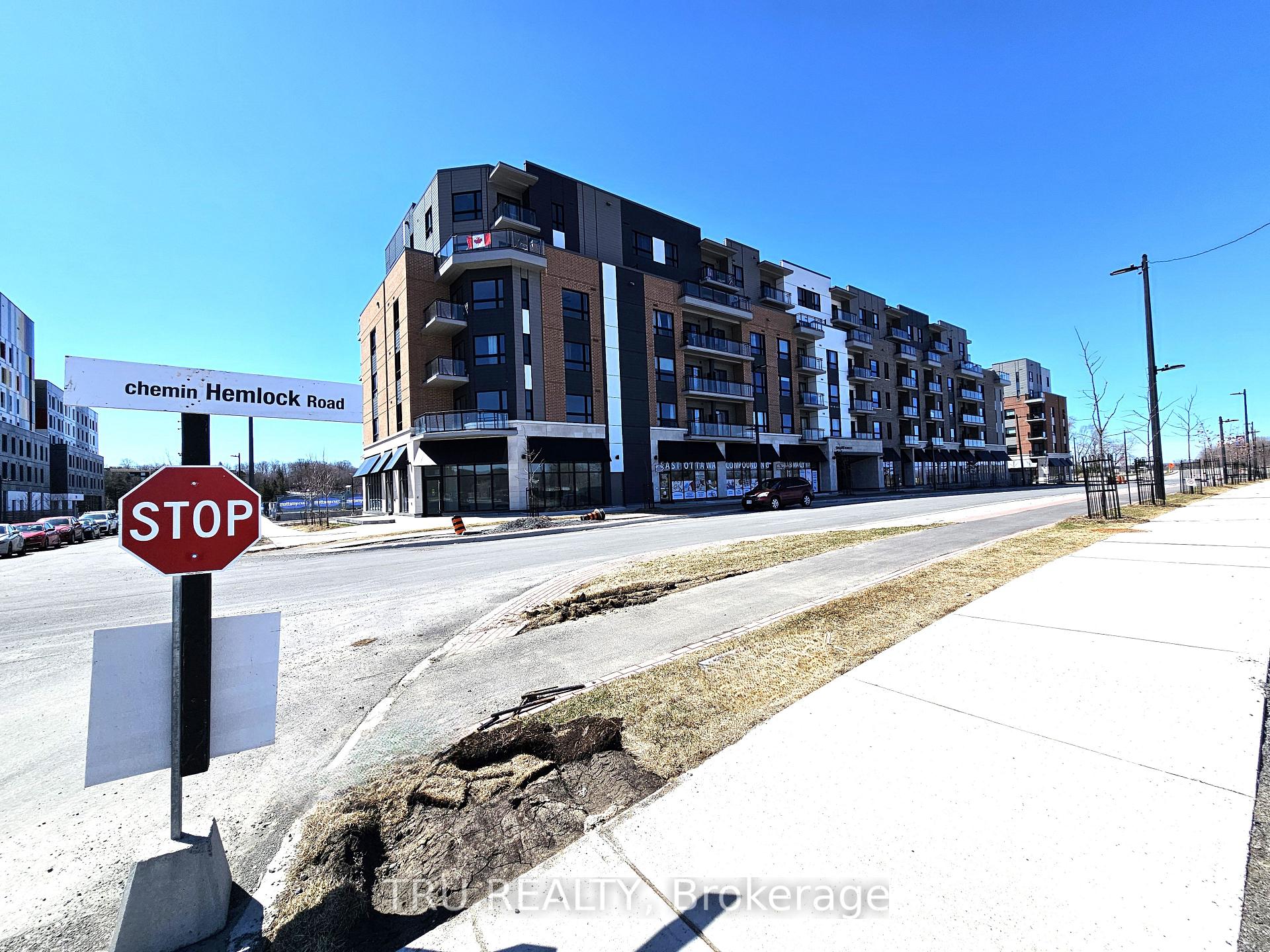 212 - 1350 Hemlock Road Ottawa Ontario Canada Rent residential Spinder Hundal Right at Home Realty, Brokerage*