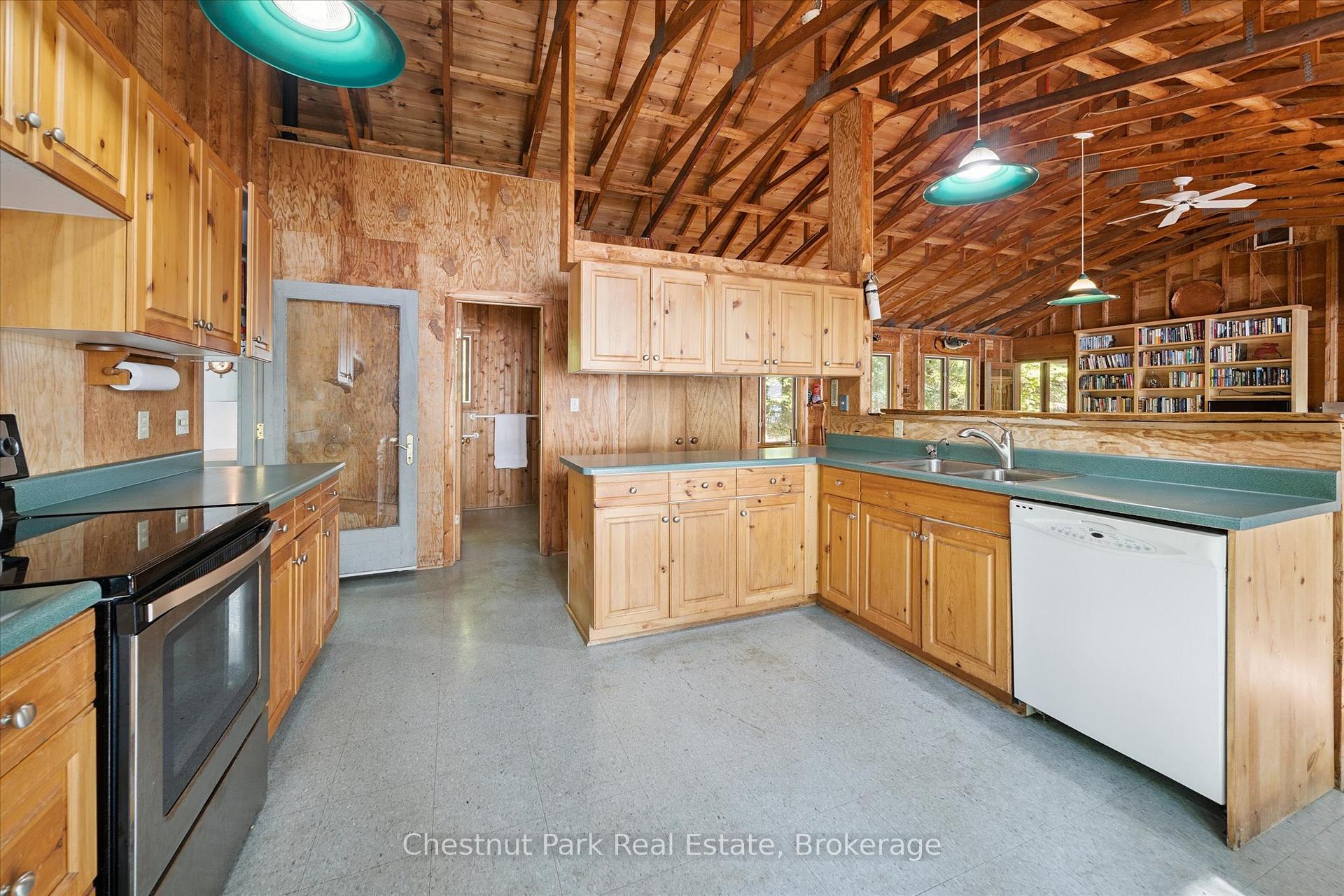 4 Bedroom Single Family Home/House's Image 19