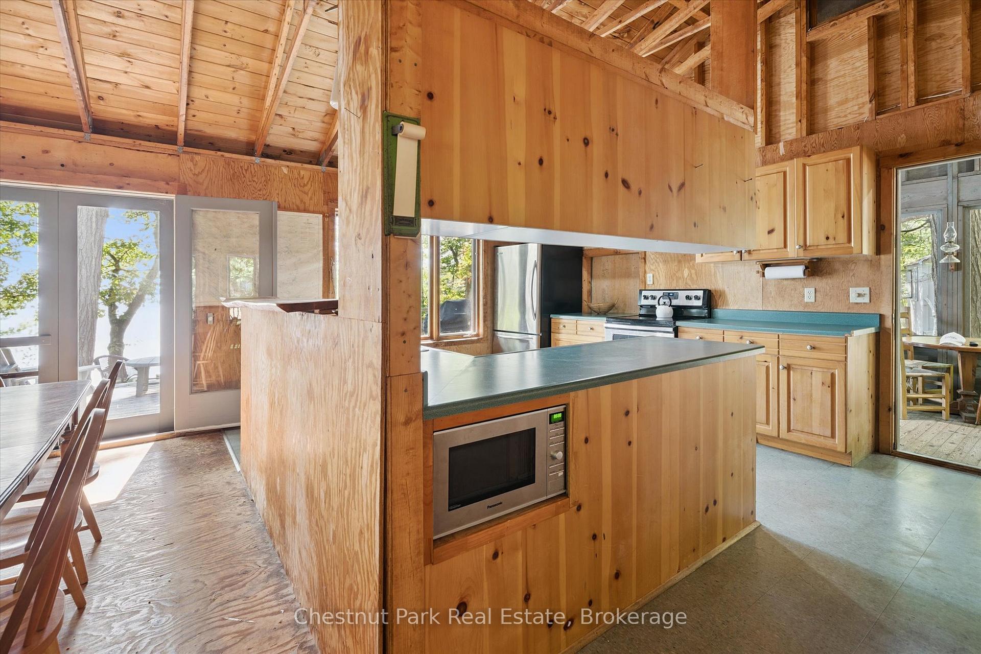 4 Bedroom Single Family Home/House's Image 18