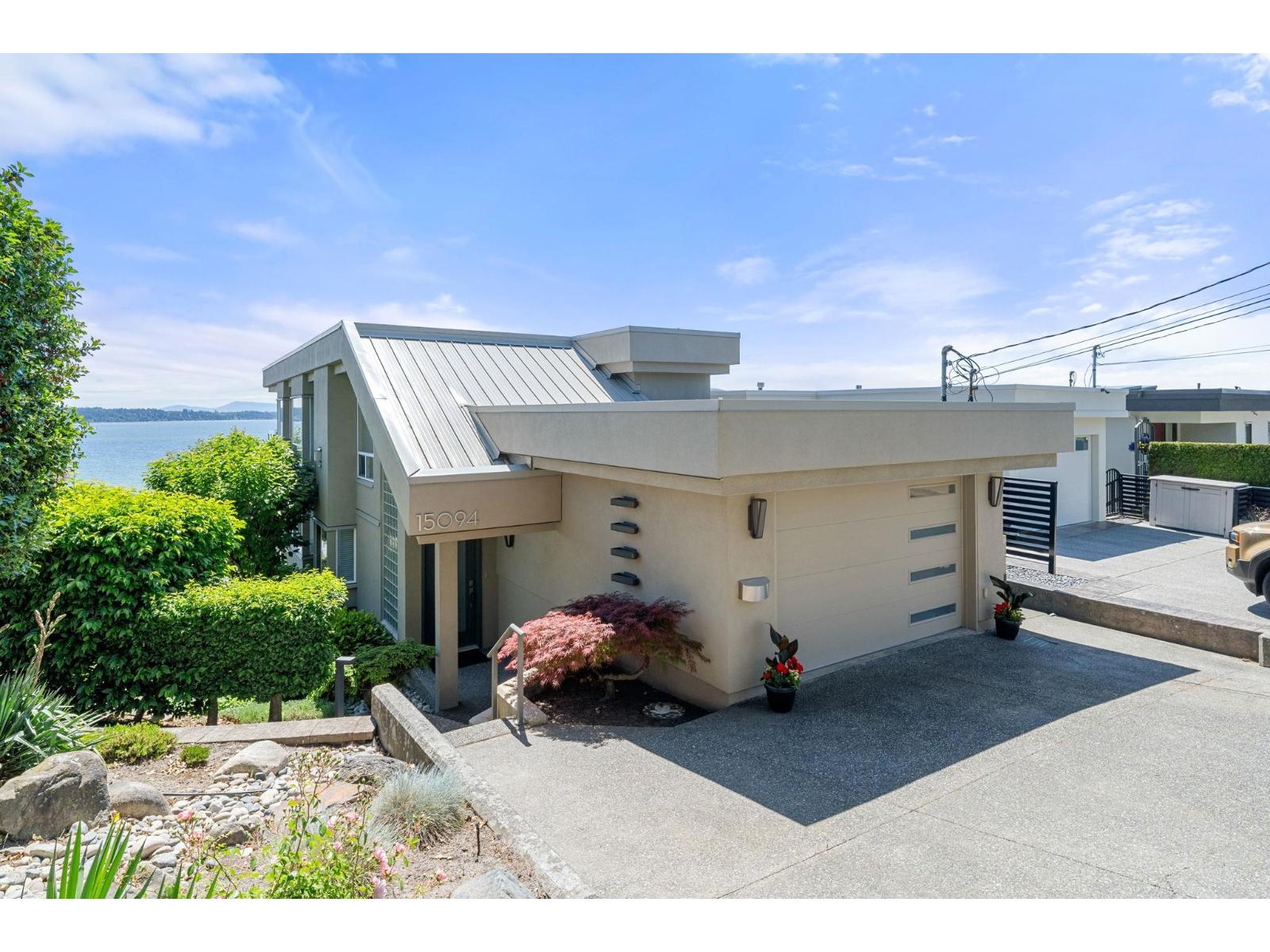 15094 ROYAL AVENUE White Rock British Columbia Canada Sale residential   Marketing 604 Team | HomeLife Benchmark Realty Corp.