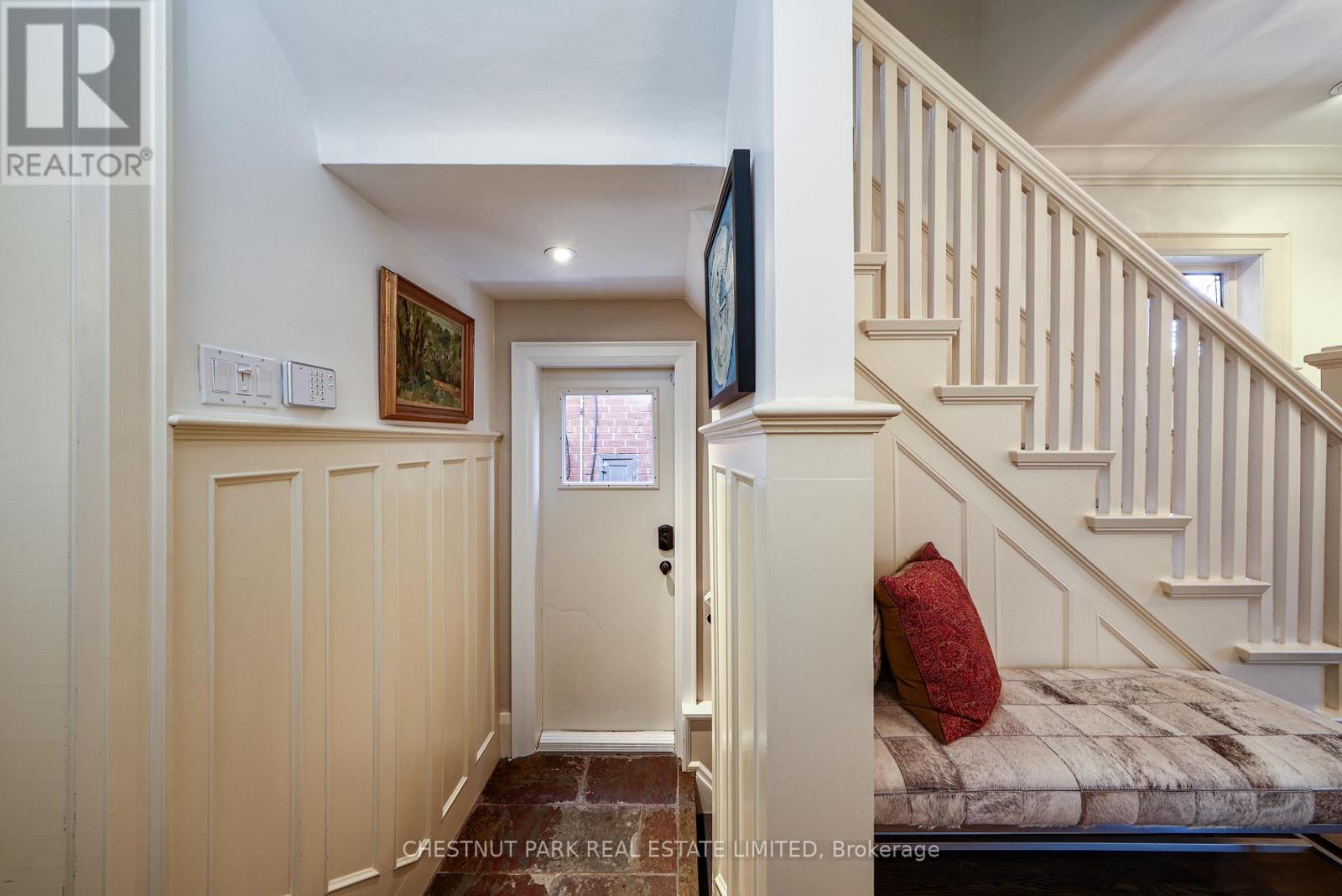 5 Bedroom Single Family Home/House's Image 36