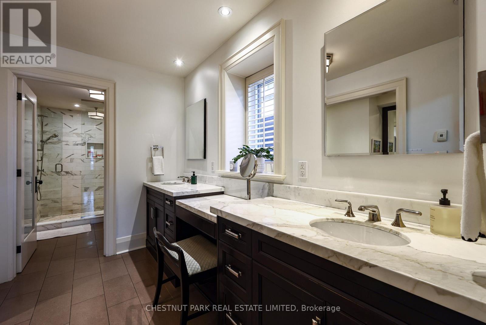 5 Bedroom Single Family Home/House's Image 25