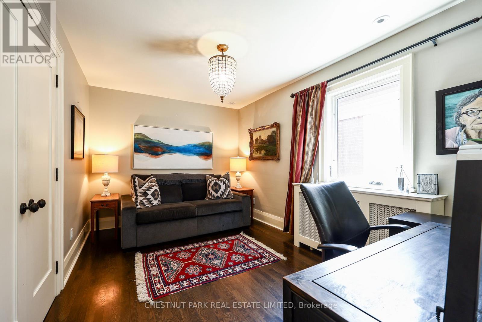 5 Bedroom Single Family Home/House's Image 19