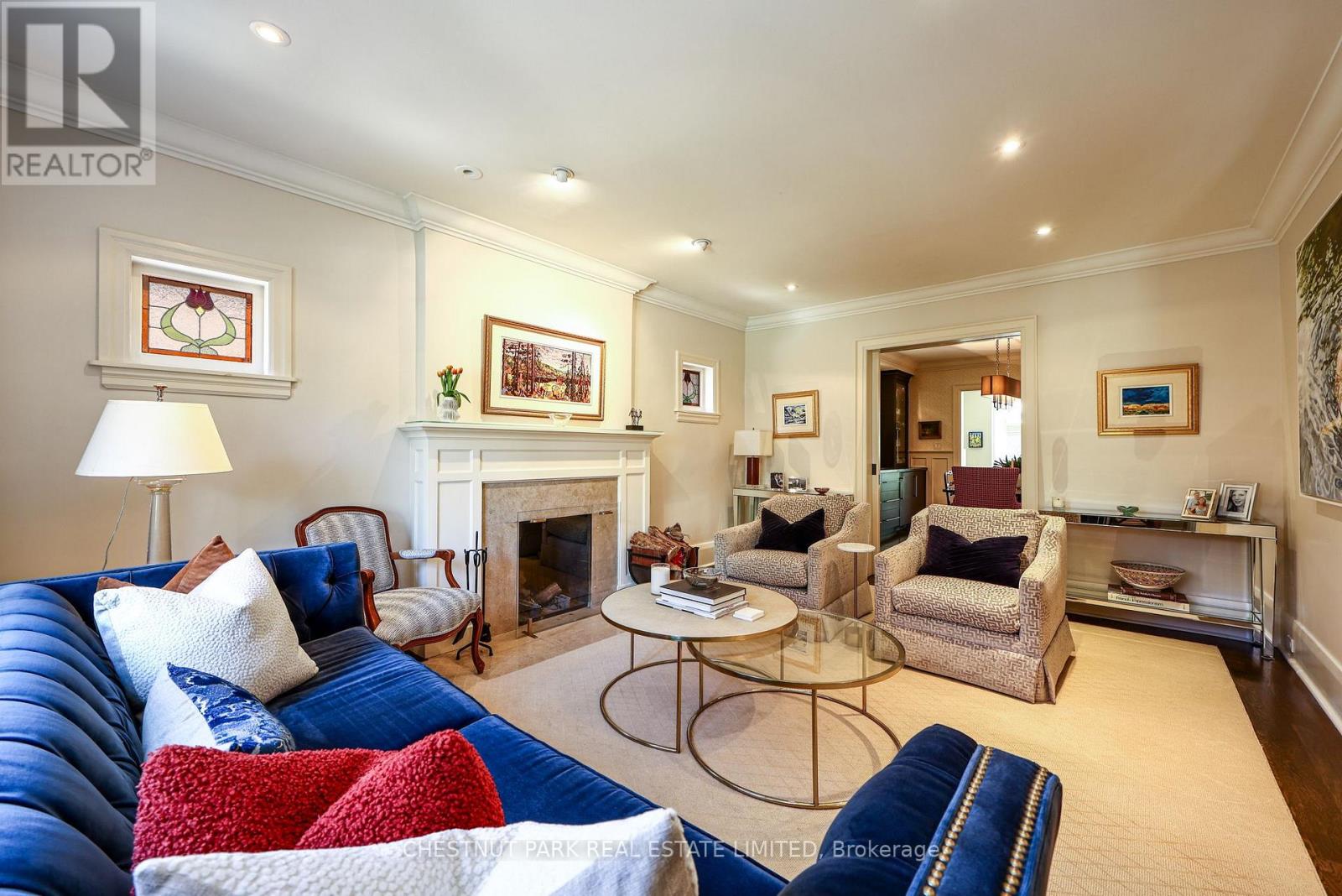 5 Bedroom Single Family Home/House's Image 4