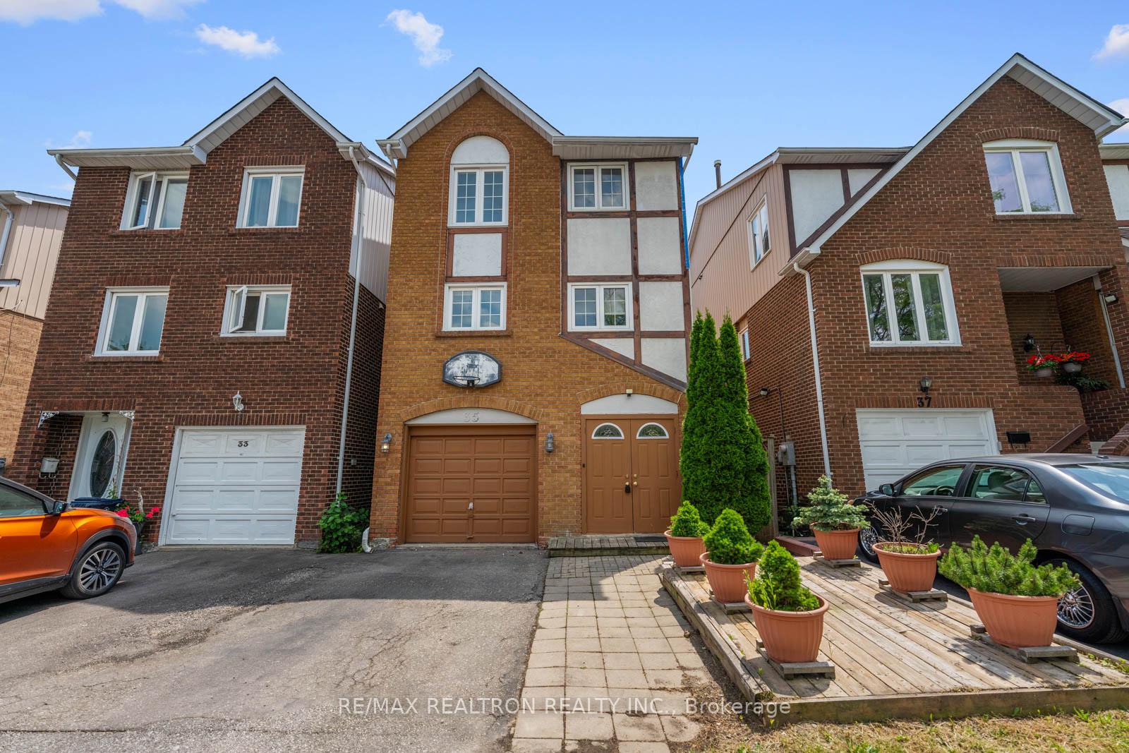 35 Festival Drive Toronto Ontario Canada Sale residential Stephen Sun RE/MAX Realtron Realty Inc., Brokerage*