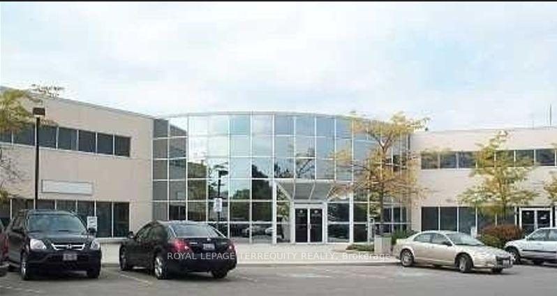 111-112 - 30 West Beaver Creek Road Richmond Hill Ontario Canada Lease commercial ROYAL LEPAGE TERREQUITY REALTY