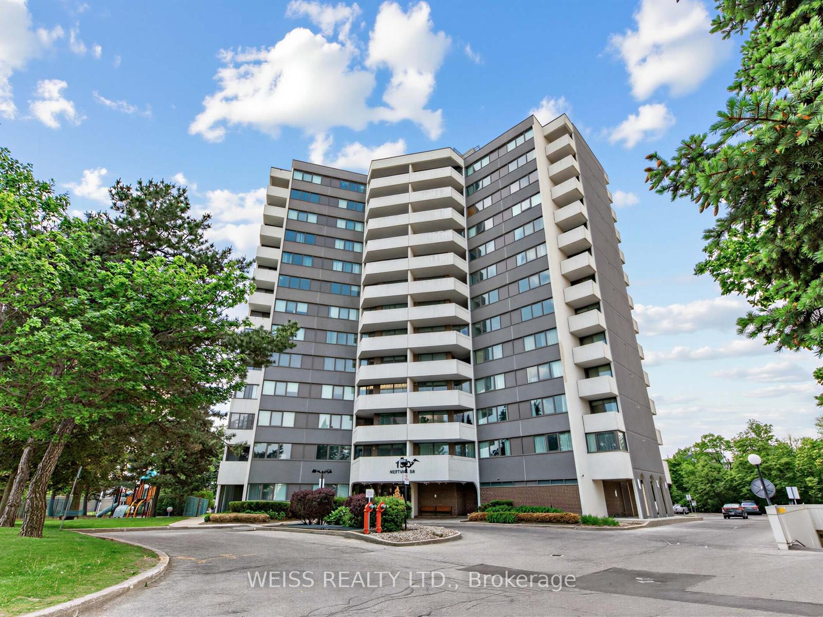 202 - 150 Neptune Drive Toronto Ontario Canada Sale residential   WEISS REALTY LTD., Brokerage